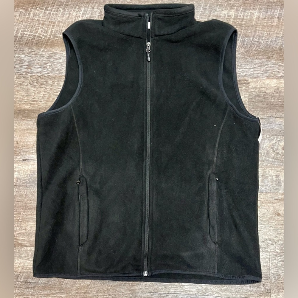 Black fleece vest, new, size L